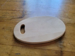 Ovales unbehandeltes Schneidebrett 8"x5" mit Griffloch - Bild 1 von 5