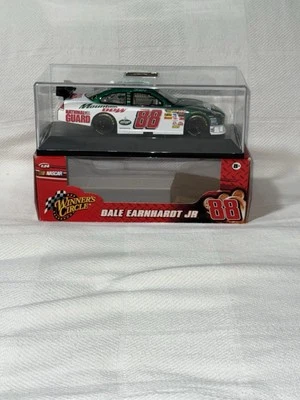 🔥 1:24 Dale Earnhardt Jr #88 Amp Mountain Dew National Guard 2008 红色盒子 🔥 — 第 1/4 张图片