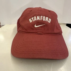 Cappello Stanford Cardinal Rosso Nike Regolabile Strapback Ricamato Swoosh Cap - Foto 1 di 5