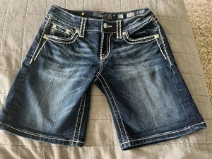 Miss Me Jean Denim Mid-shorts Size 27 Rhinestones Bling New NWOT Sexy - Picture 1 of 5