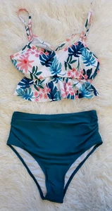 Womens Two-Piece Swimsuit Size S - Picture 1 of 2