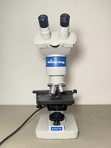 Reichert-Jung Series 150 Binocular Upright Laboratory Microscope - Picture 1 of 15