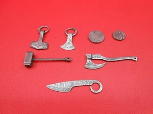 Custom Handmade Damascus Steel Small Key Chain Articles Use As a Gift 7Pcs F243 - Picture 1 of 13