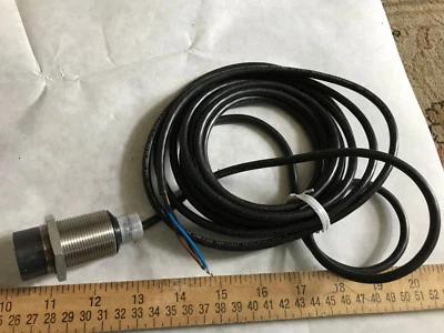 NEW cutler-hammer E57FAL30T111 eaton E57FAL30T111 PROXIMITY SENSOR,EO - Image 1 of 3