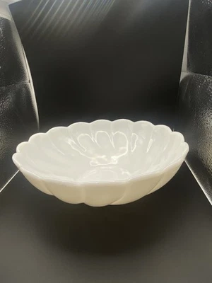 Tigela de servir Hazel Atlas vidro leitoso redemoinho branco alpino vintage 9" peça central - Imagem 1 de 4