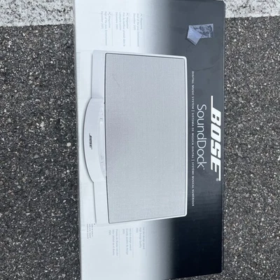 Bose SoundDock Digital Music System White 277378-129 NEW IN BOX COMPLETE - Image 1 of 4