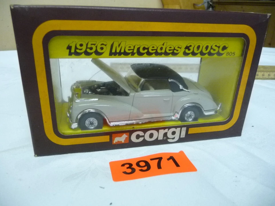 3971.    Corgi 1956 Mercedes 300SC Model 805  in OVP - Bild 1 von 3