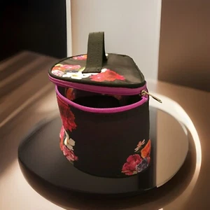 Bolso cosmético de viaje redondo espacioso de lona floral con cremallera 5"L x 10""W negro - Imagen 1 de 7