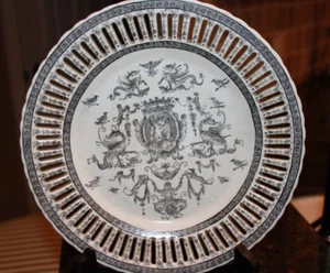 Vintage United Wilson Porcelain Factory Reticulated Cherub Motif Cabinet Plate - Picture 1 of 5
