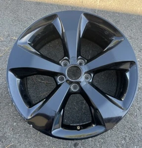 Jeep Cherokee OEM Wheel 18” 2016-2023 Factory Original Rim solid spoke 9159 - Picture 1 of 16