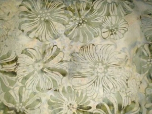 Batik Cotton Quilting Craft Fabric Metre / Fat Long Quarter Summer Garden 4 - Picture 1 of 3