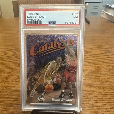 1997-98 Topps Finest - Poco común plata Kobe Bryant #137 en relieve Foto 1 de 2