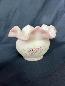 Vintage Fenton Rose Garden Vase Hand Painted Pink Ruffled Signed 4” - Picture 1 of 7