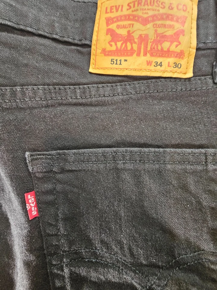 LEVI'S 511 Slim Fit Size 34 Black Slim From Hip To Ankle Jeans