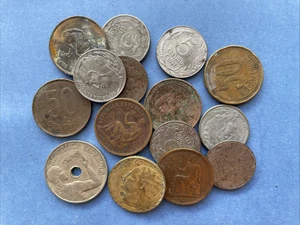 IBERMONEDA| España. 1934-1937. 5, 25, 50ctm y 1pta 15 monedas por limpiar - Picture 1 of 1
