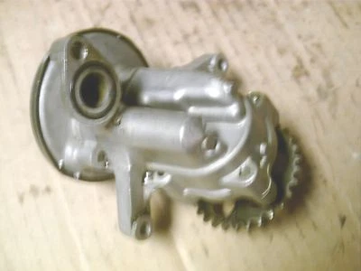1982 Yamaha XJ 650 750 Maxim Engine Oil Pump - Image 1 of 2