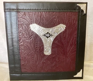OXBLOOD WESTERN FLORAL CUERO DE VACA 3 ANILLAS CARPETA SILLÍN ADORNO PLATEADO - Imagen 1 de 5