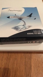 1 Modellino Aereo Boeing 737 Nuovi,con scatola sigillata supporto in plexi - Foto 1 di 10