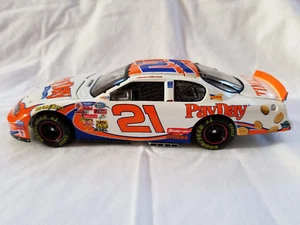 Kevin Harvick #21 PayDay 2003 Monte Carlo Elite 1:24 Action Racing - Bild 1 von 5