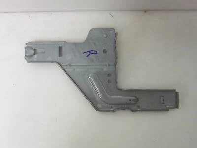 Bosch SGE68X55UC/52 Dishwasher Hinge Plate - Right 00741885 - Image 1 of 2