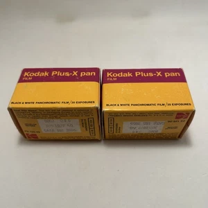 2 Rollen Kodak Plus X Pan Schwarzweiß Panchromatic Film PX 135-20 ABGELAUFEN - Bild 1 von 5