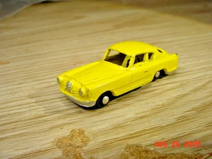 AHI 1964 Alfa Romero 1300 Giulietta Sprint Yellow 1/87 Azrak Hamway Int'l j645 - Picture 1 of 7