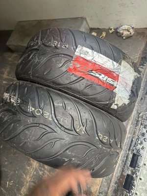 2 NEW TIRES FEDERAL 595 RS-RR 225/40/18 ZR18 92W - Image 1 of 4