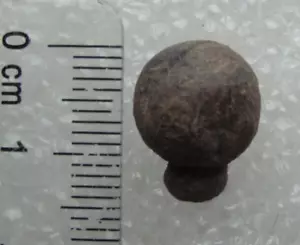 Antico proiettile a sfera moschetto in piombo M - Foto 1 di 5