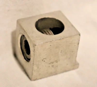 CA-4/0 CMC Mechanical Lug Electrical Connnection Terminal 4/0-14 Connector Bus - Image 1 of 4