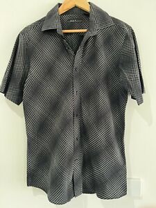 RDX mens button up shirt size M bleack geometric short sleeve cotton  (A7)