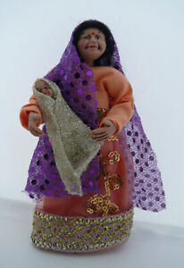 Dolls House Miniature Polymer Clay, Sari Lady With Baby 1-12TH
