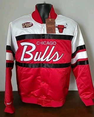 Mitchell & Ness NBA Chicago Bulls 1996 NBA Finals Snap Button Jacket, Size M - Image 1 of 4