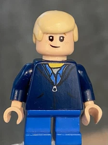 LEGO Boy, Light Nougat Flesh, Blond, Dark Blue Sweater, Short Legs, Son Grandson - Picture 1 of 1
