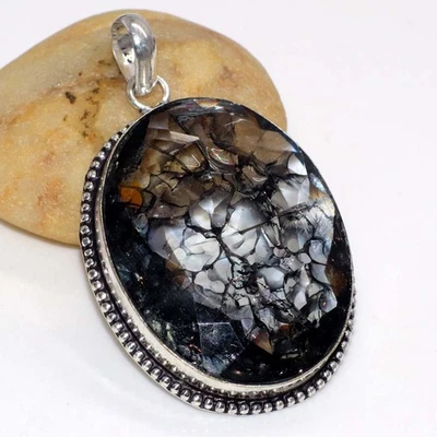 Colgante hecho a mano con piedras preciosas de cristal negro agrietado facetado 2,2" GW Foto 1 de 3