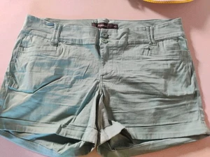 Torrid Shorts Damen 18 smaragdgrün Knopfleiste hoher Bund Bündchensaum Stretch - Bild 1 von 9