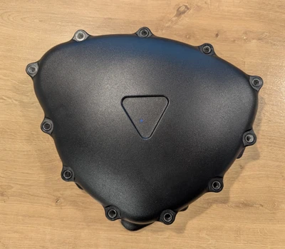 Cubierta de alternador genuina Triumph Bonneville/Thruxton/Scrambler negra - T1261957 Foto 1 de 4