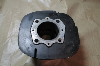 Kawasaki KX400 1976 cilindro 11005-148-21 82,5 mm diámetro Ahrma Foto 1 de 4