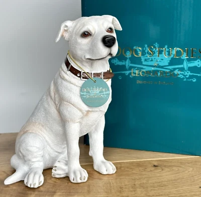 Blanco Staffordshire Bull Terrier adorno 18 cm Leonardo Staffie amante regalo en caja Foto 1 de 4