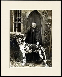Dogge Priester und sein Hund schöner Druck rahmenfertig montiert - Bild 1 von 1