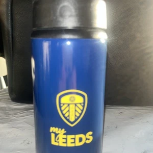 Leeds United Drinks Bottle- Brand New - Picture 1 of 5