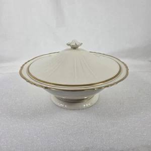 Syracuse Brantley Old Ivory große Servierschale mit Deckel 9+" Elfenbein Gold Farbe - Bild 1 von 16