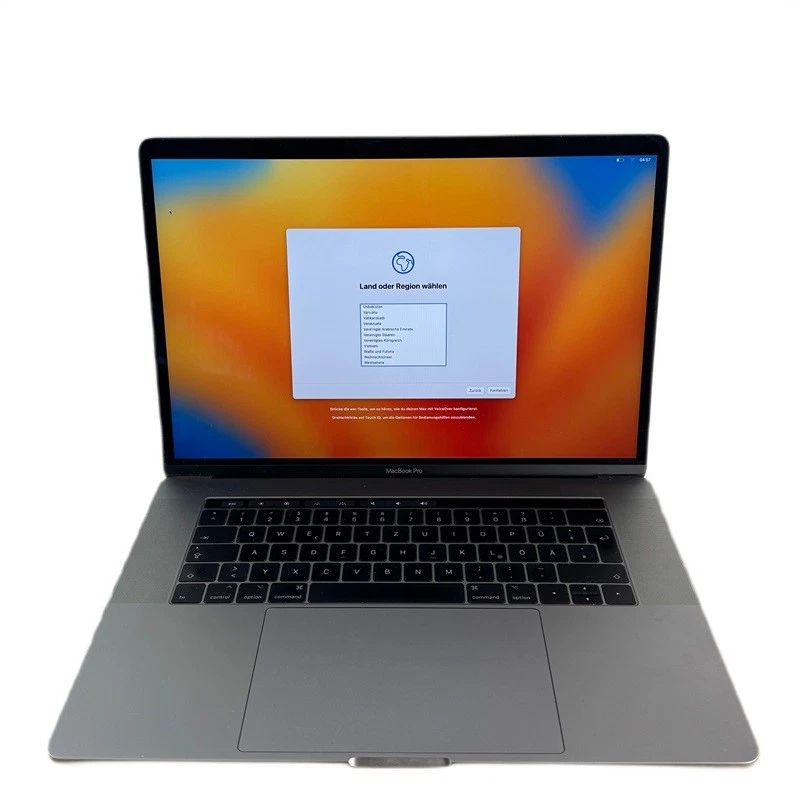 Apple MacBook Pro 2017  Notebook i7-7920H 16GB 512GB SSD Touchbar spacegrey - Bild 1 von 4