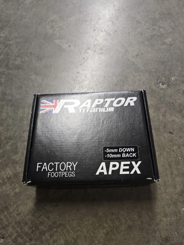 Raptor APEX estriberas de titanio 5 abajo 10 desplazamiento trasero KTM/Husqvarna RX023ST Foto 1 de 4