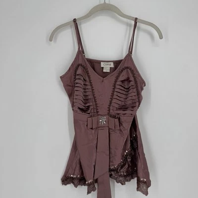 复古 y2k 90 年代粉色丝绸荷叶边水钻女性精致狂欢派对魅力 — 第 1/4 张图片