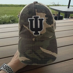Mütze Kappe Indiana University IU auf Camouflage-Front hellbraun schwarz weiß amerikanische Flagge - Bild 1 von 13
