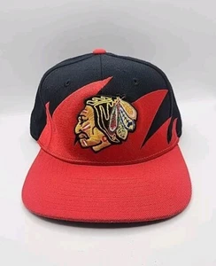 De colección Y2K Chicago Blackhawks Snapback Gorra Gorra Raro Diente de Tiburón Mitchell & Ness - Imagen 1 de 7