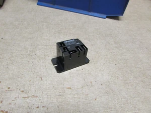 634835 Norcold Refrigerator Relay - Bild 1 von 3