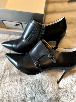 Botas de salto alto Bettye Muller couro tamanho 10 - Estilo Glasgow - Imagem 1 de 3