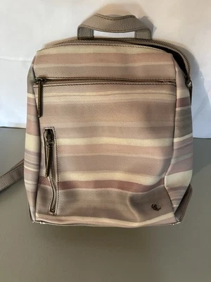 Bolso mochila de hombro de cuero para mujer Elliot Lucca Foto 1 de 4