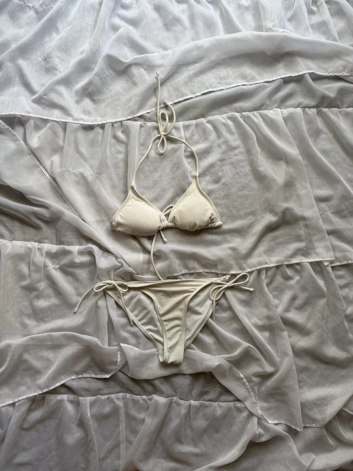 Conjunto de Biquíni Op - Feminino Tamanho Médio, Branco - Imagem 1 de 4